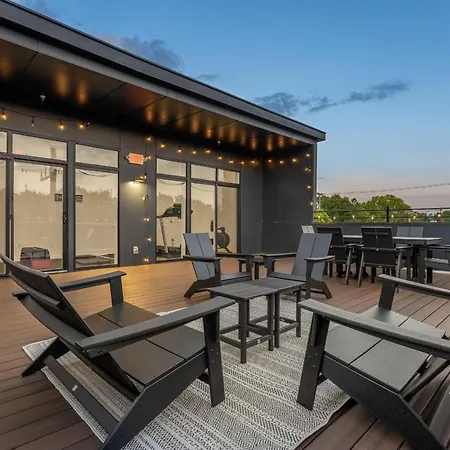 The Sapphire Jewel By Stay Local Nashville